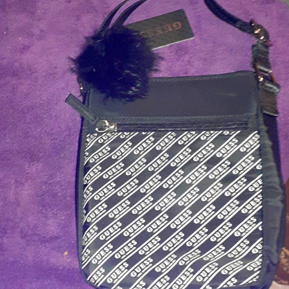 Guess Crossbody purse